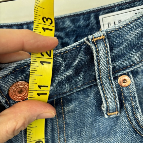 Gap Curvy Barrel High Rise Jeans Size 29/8L - Picture 6 of 8